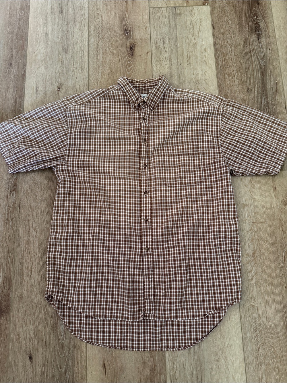 GAP | Brown and White Plaid Short-Sleeve Button-Down Shirt |